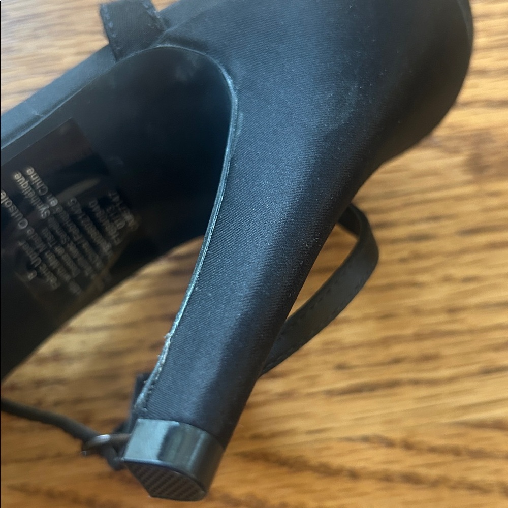 Kate Young for Target Limited Edition Black Strappy Bow Heeled Shoes Size 8 - Picture 9 of 16